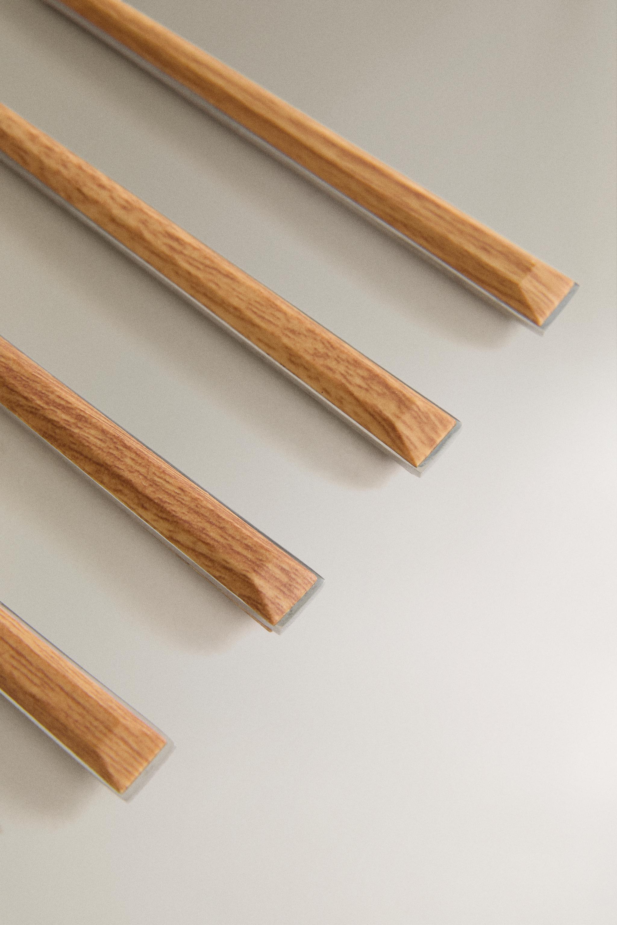 WOOD-EFFECT HANDLE KNIVES (PACK OF 4)